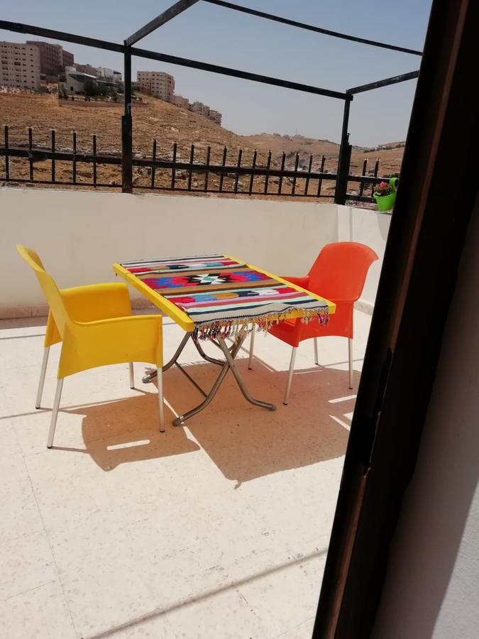 Karak House Hotel Luaran gambar