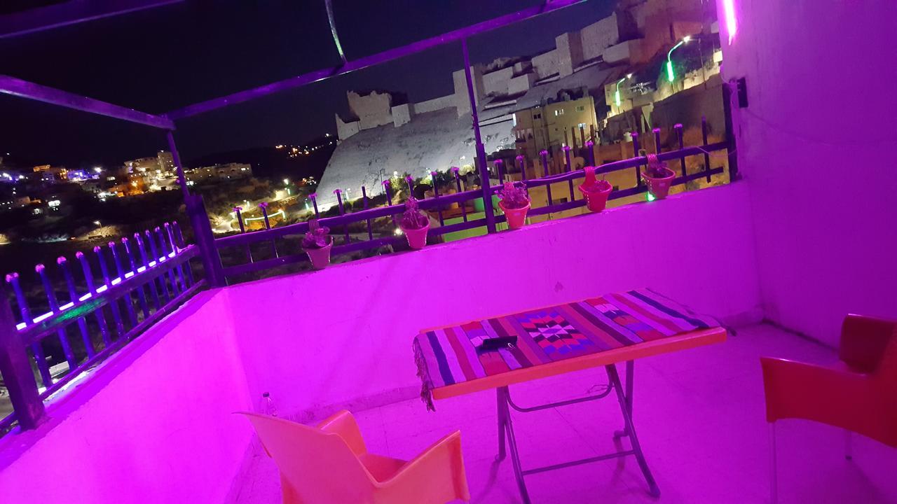 Karak House Hotel Luaran gambar