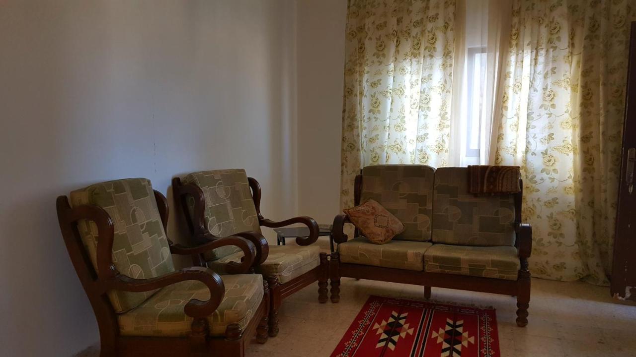 Karak House Hotel Luaran gambar